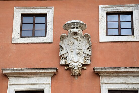 Palazzo Chigi-圣奎里科多尔恰必去景点