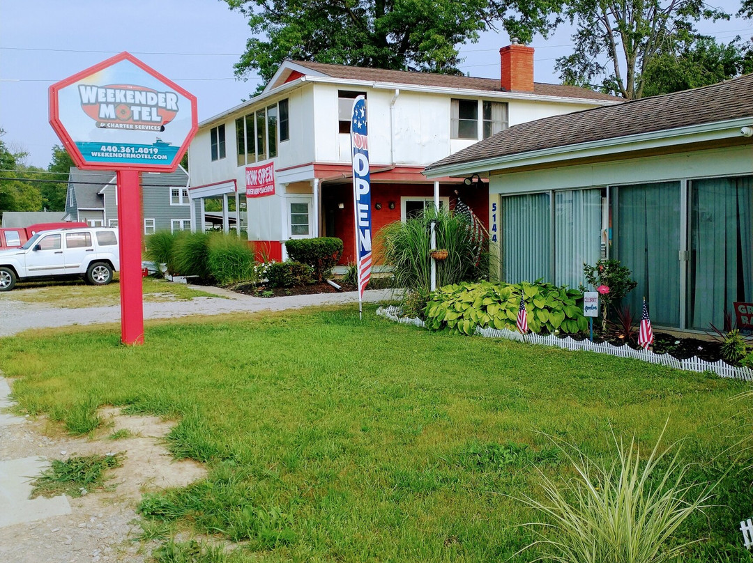 Weekender Motel