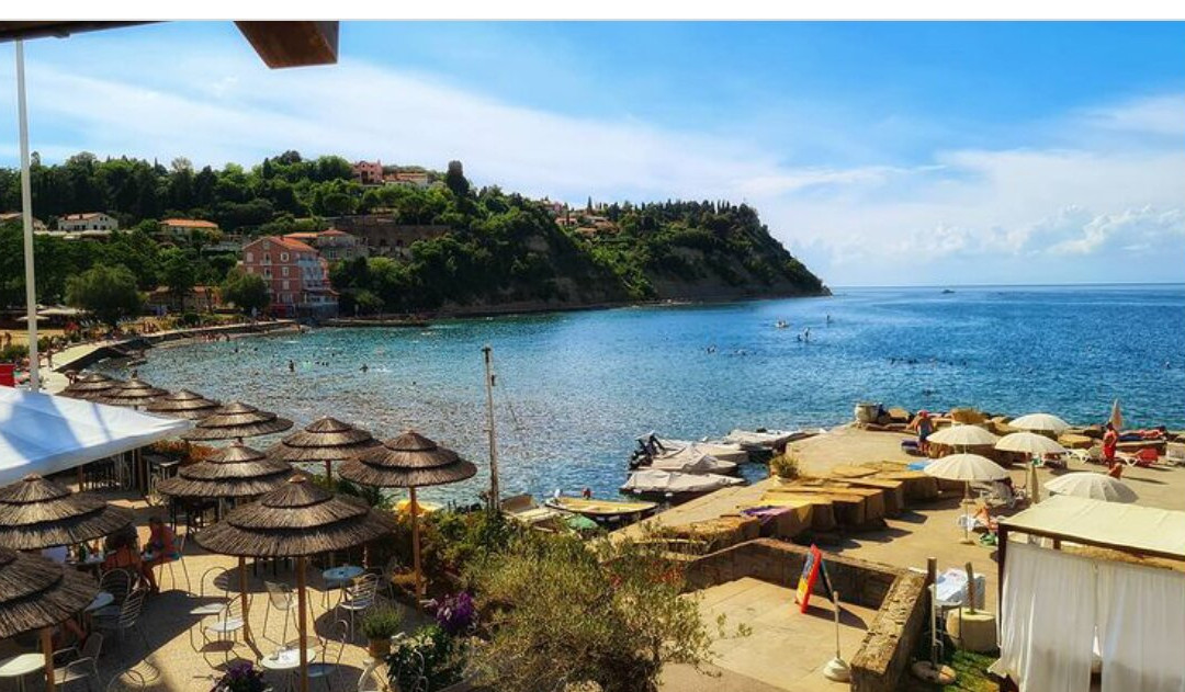Barbara Piran Beach Hotel主图