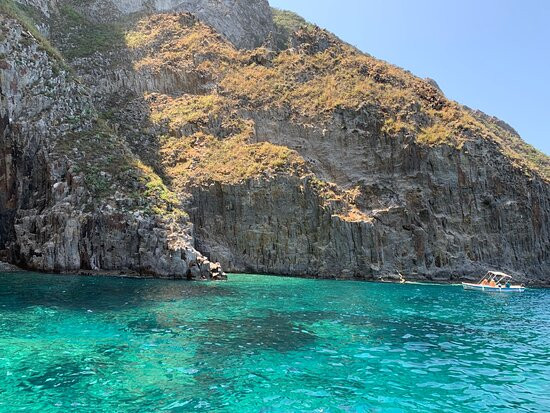 Diva Luna-Ponza Island必去景点