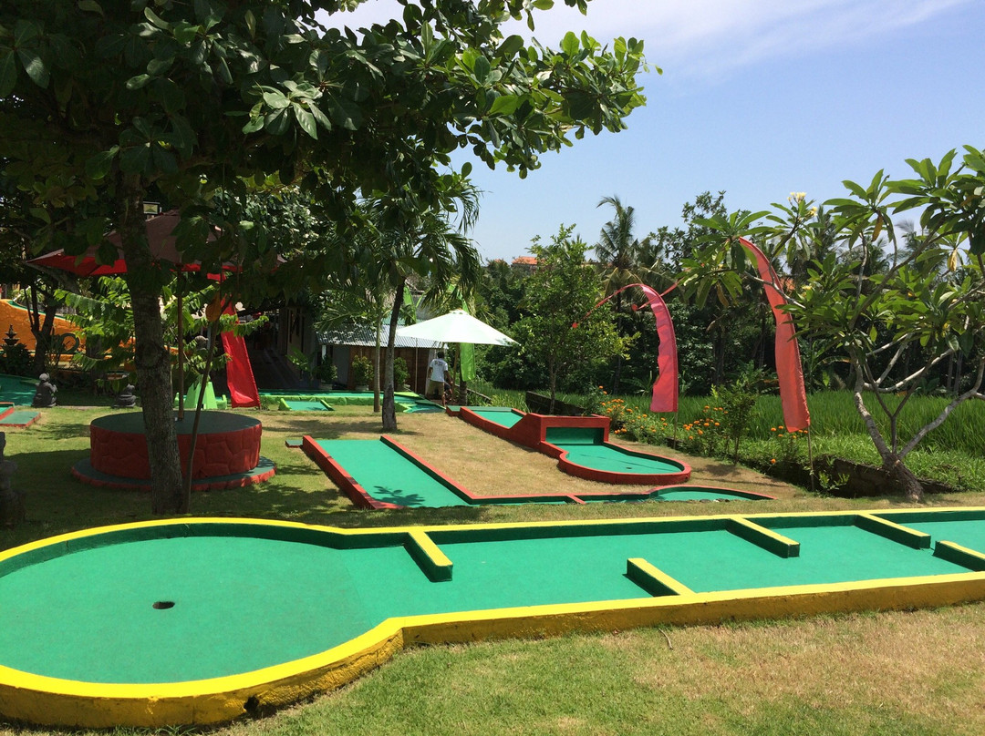 Beraban旅游景点-Bali Mini Golf