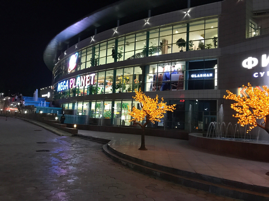 Shymkent旅游景点-Mall Mega