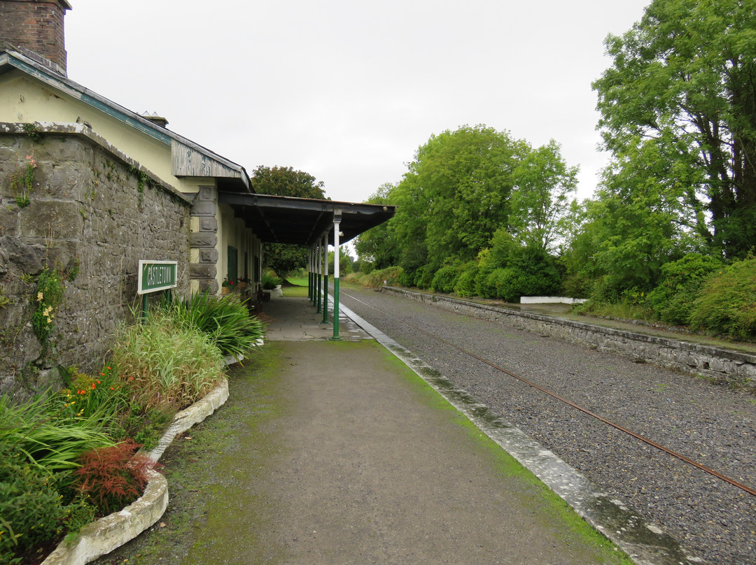 Ballyglunin Railway Station景点图片