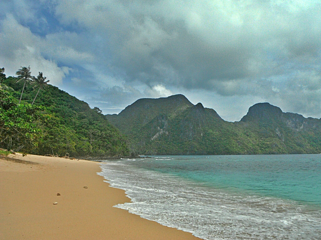 Dilumacad Island景点图片