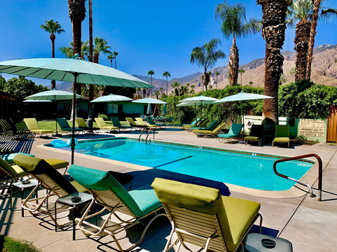 Vista Grande Resort - A Gay Men's Resort