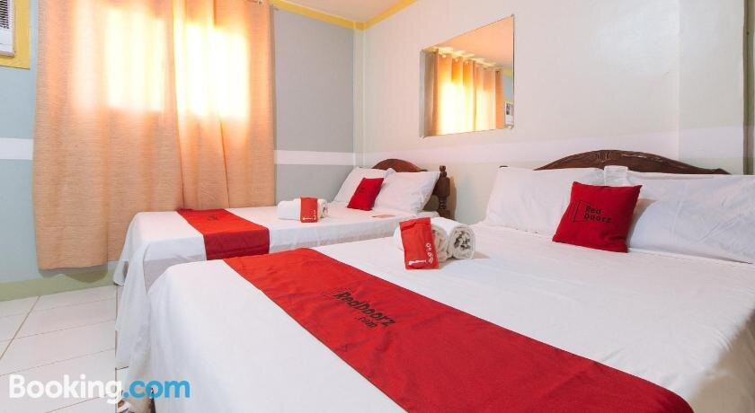 RedDoorz Plus Near Bangui Windmills