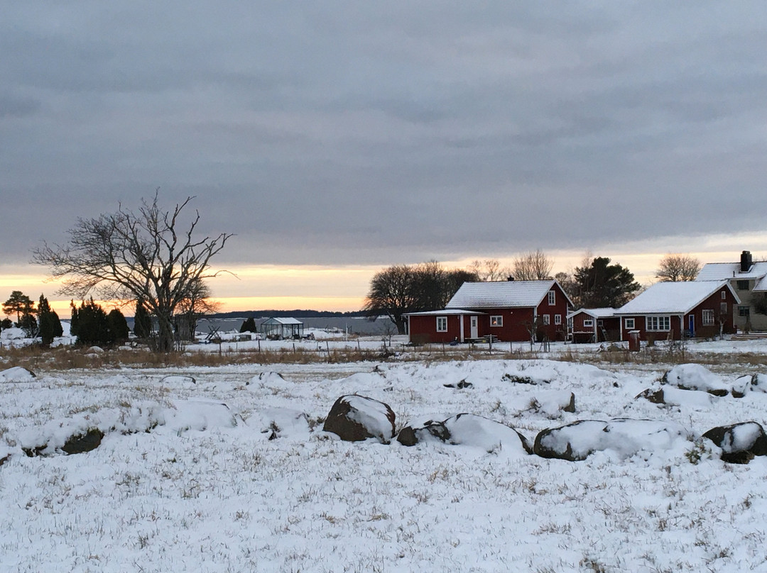 Hasselö and Sladö景点图片