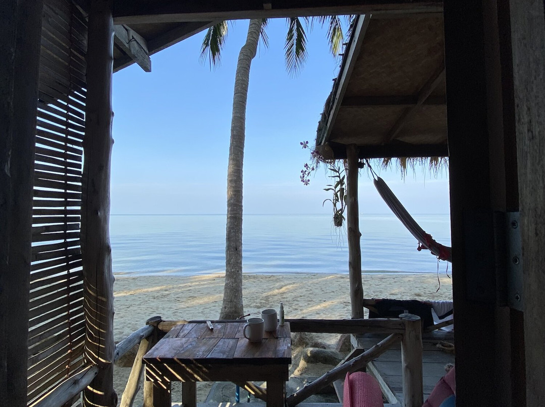 Castaway Beach Bungalows主图