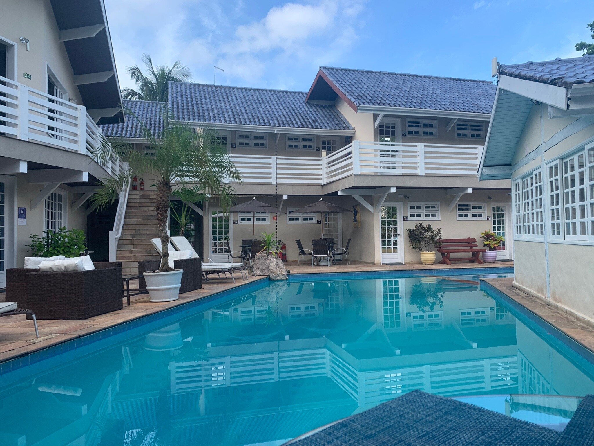Pauba Beach Hotel-官方