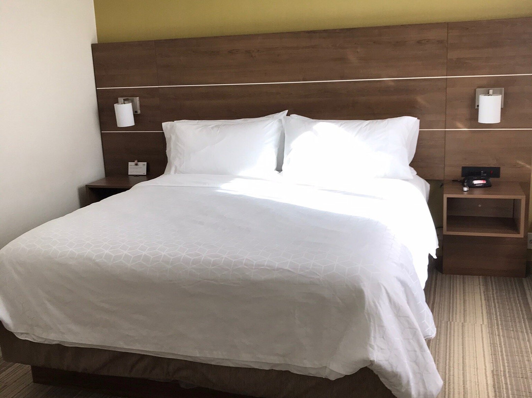 Holiday Inn Express Fullerton - Anaheim By IHG主图