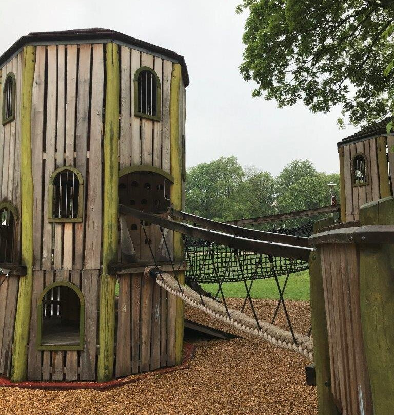 Spielplatz Im Schlobigpark-Zwickau必去景点