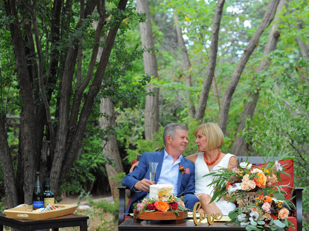 Inn of the Turquoise Bear主图