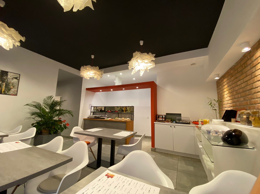 Hotel77主图
