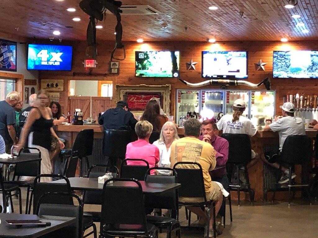 The Branding Iron Restaurant & Saloon景点图片