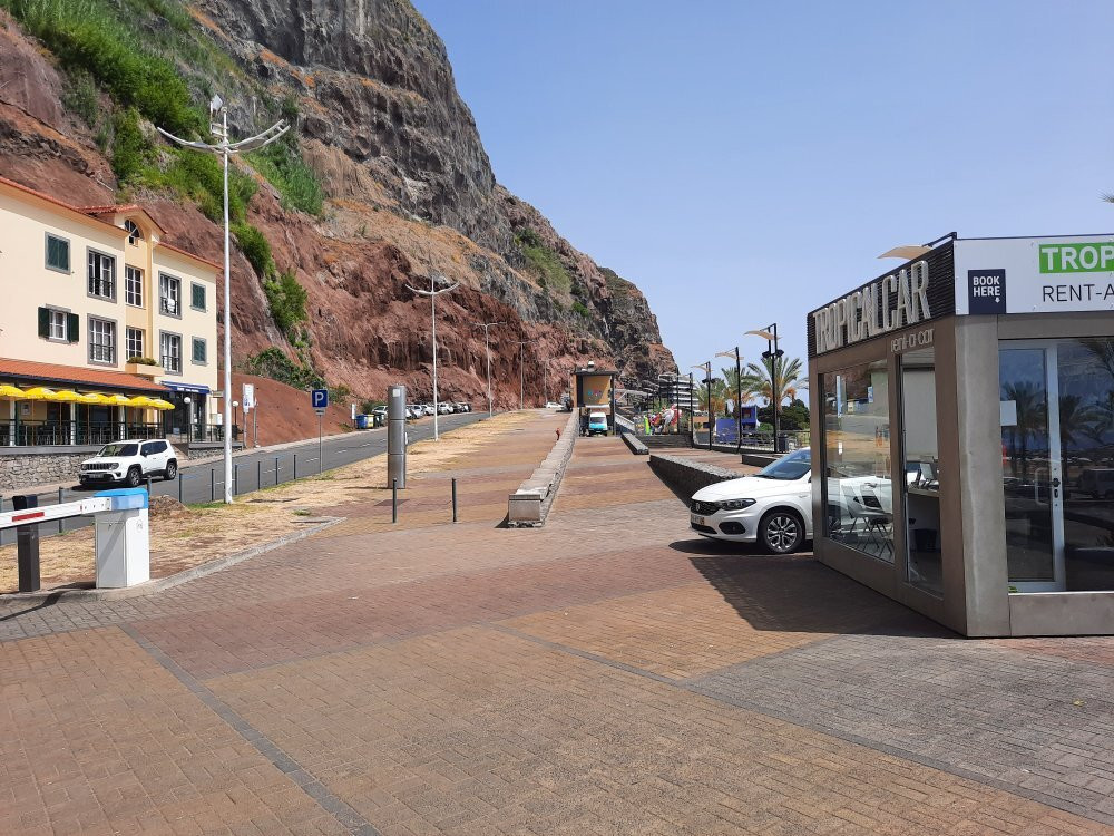 Praia da Calheta-卡列塔必去景点