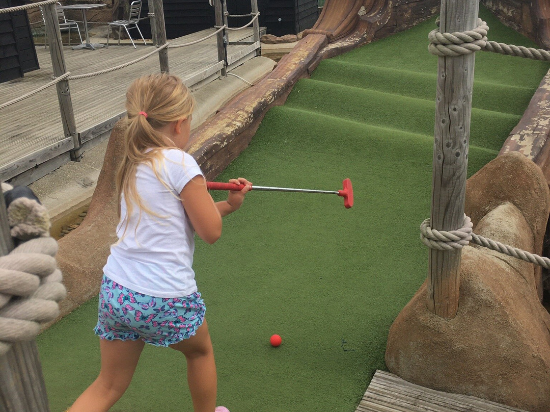 Pirates Island Adventure Golf-Blofield必去景点