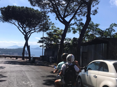 NapolinVespa Tour-那不勒斯必去景点