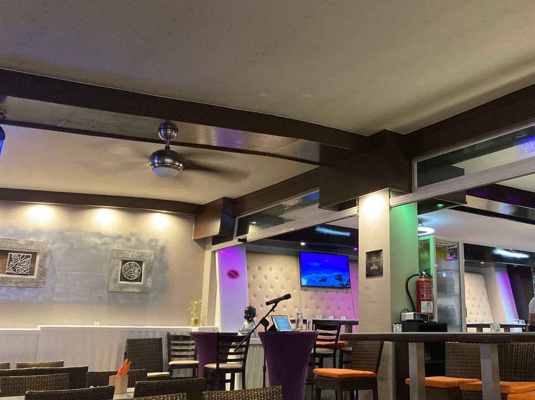 3Pide Cocktail Bar - Restaurant - Bistro