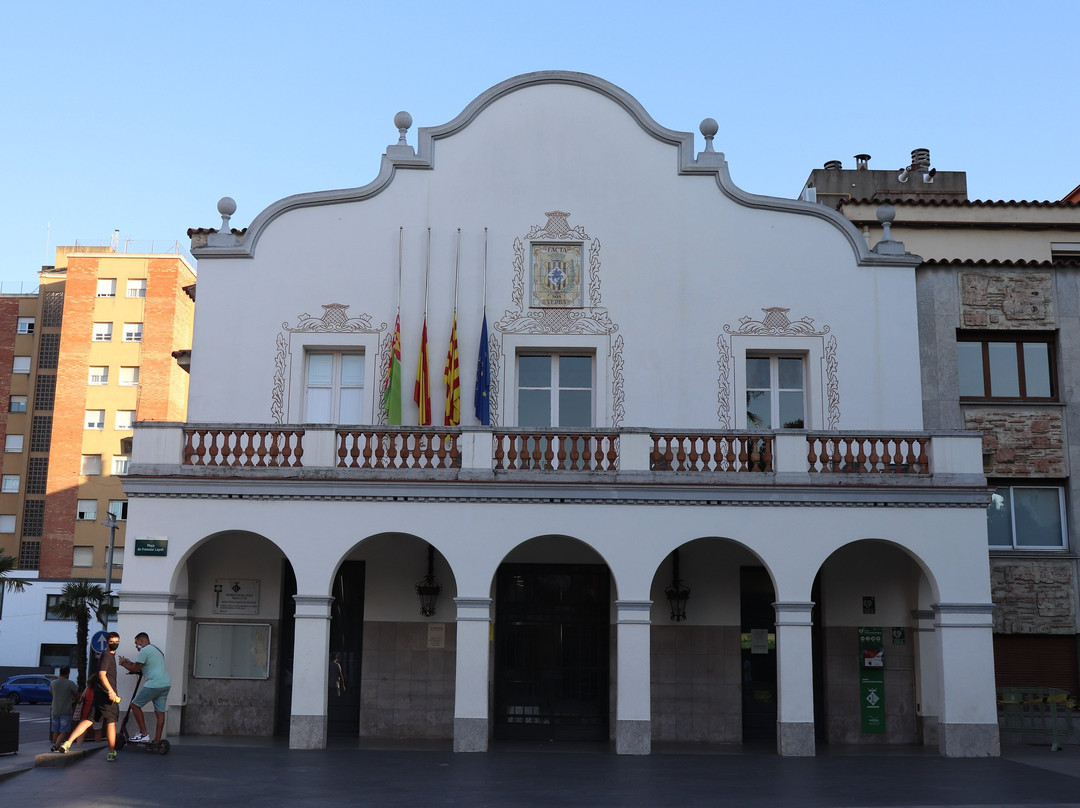 Ayuntamiento De Cerdanola Del Valles景点图片