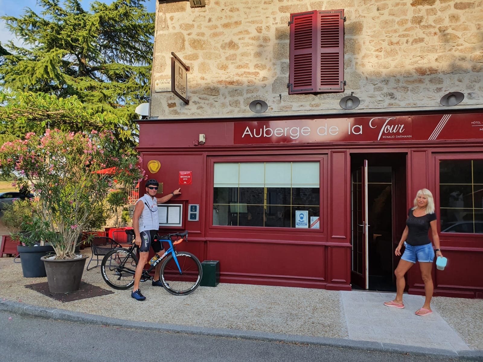 Demeures & Châteaux Auberge de la Tour-官方