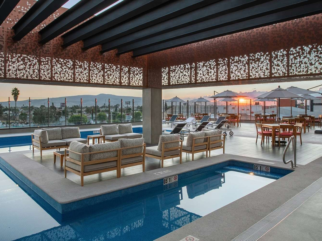 DoubleTree by Hilton Celaya主图