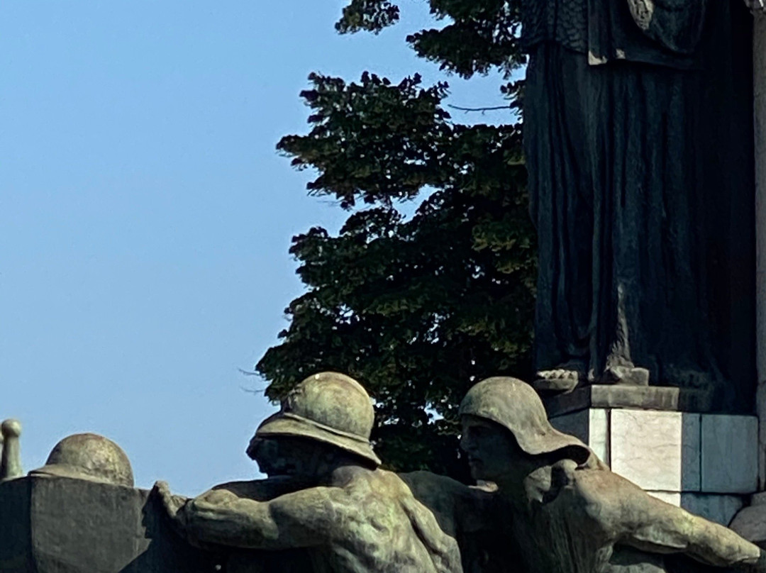 Il monumento ai pontieri-皮亚琴察必去景点