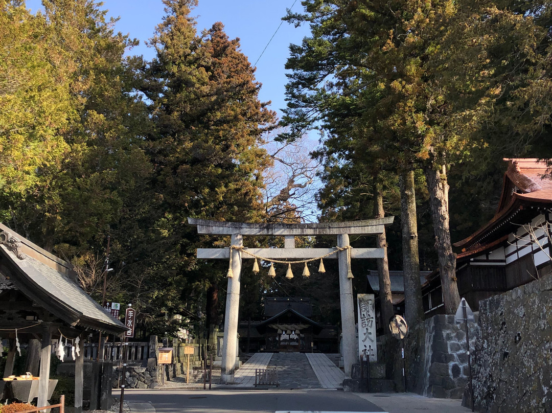 Suwa Taisha Shimosha Harumiya景点图片