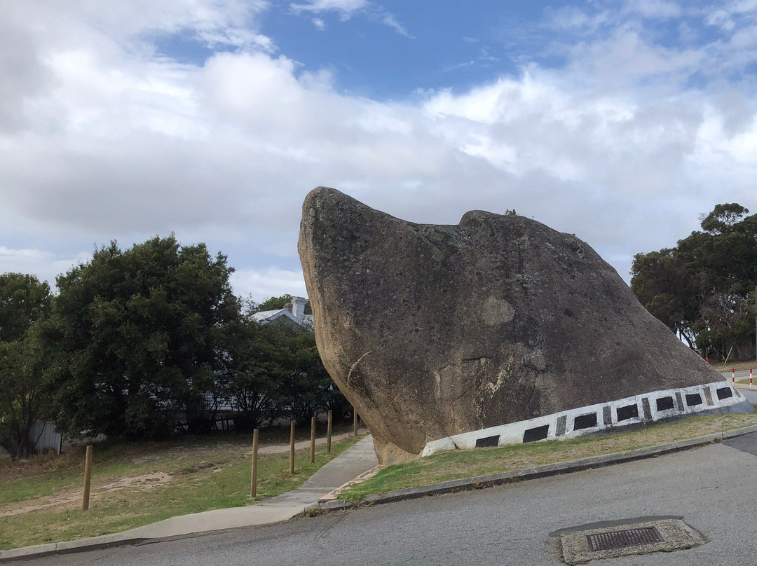 Dog Rock-奥尔巴尼必去景点