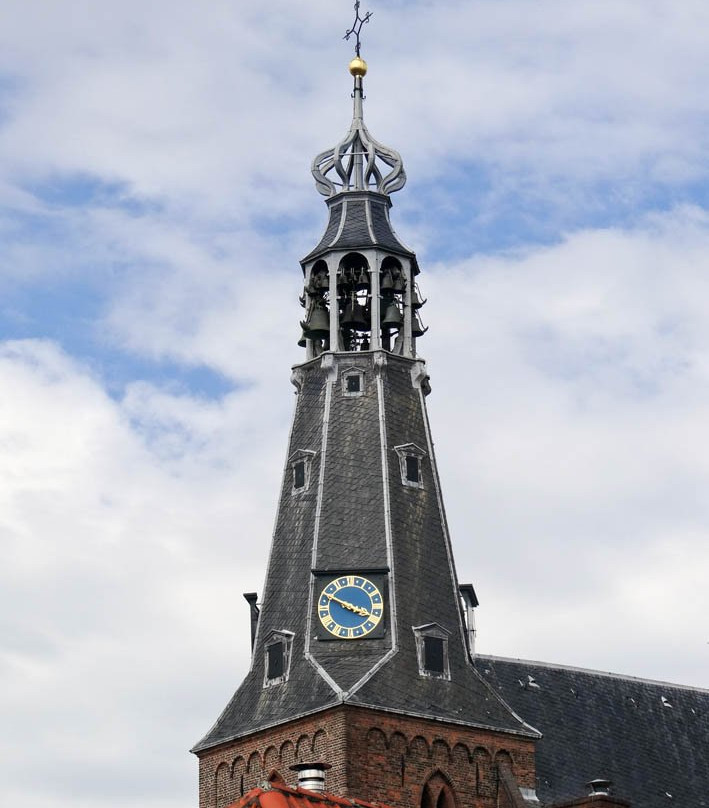 De Sint Laurenskerk van Weesp uit 1462-韦斯普必去景点