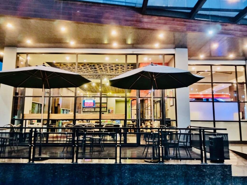 Premiere Hotel Tegal主图