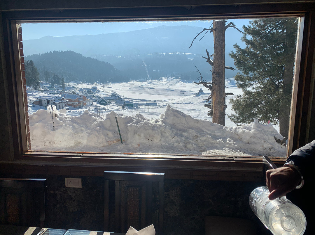 Himalayan Ski School-贡马必去景点