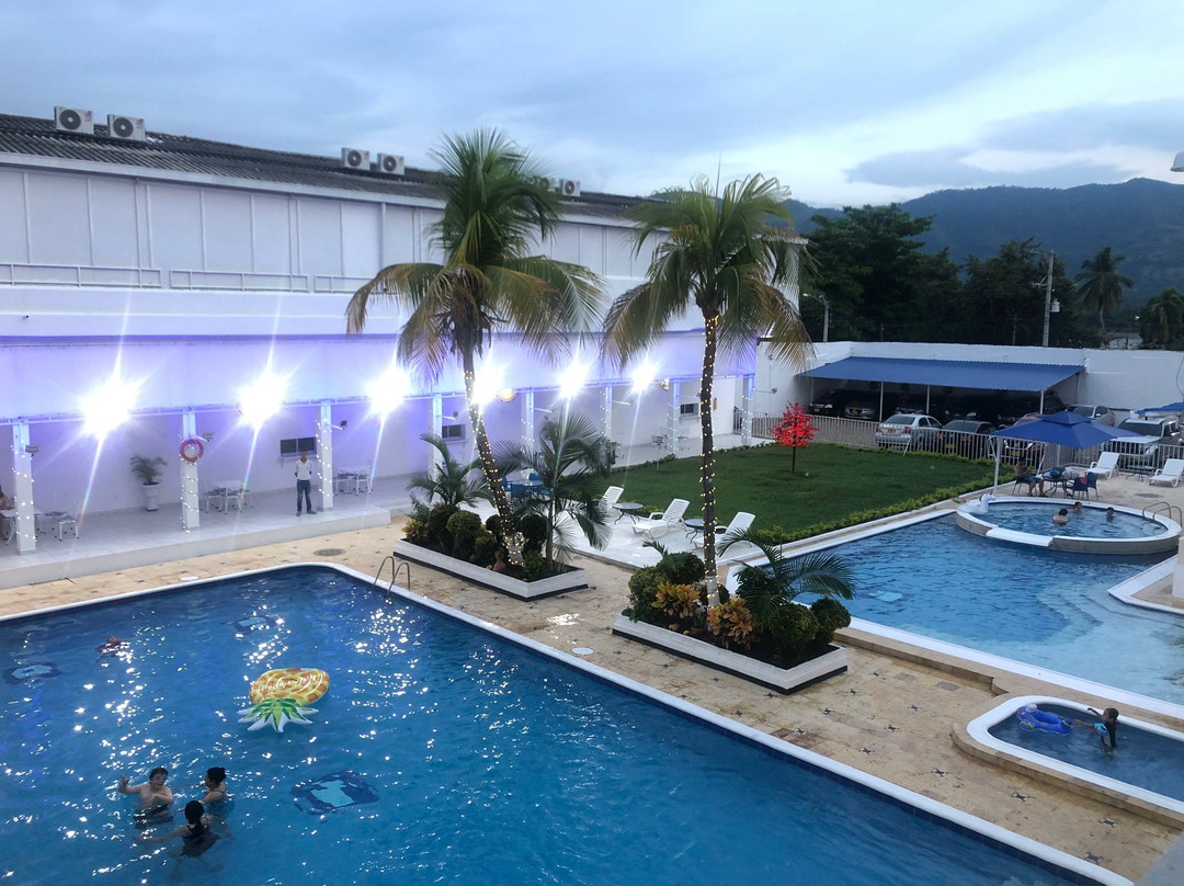 Hotel MALL Santana Del Rio主图