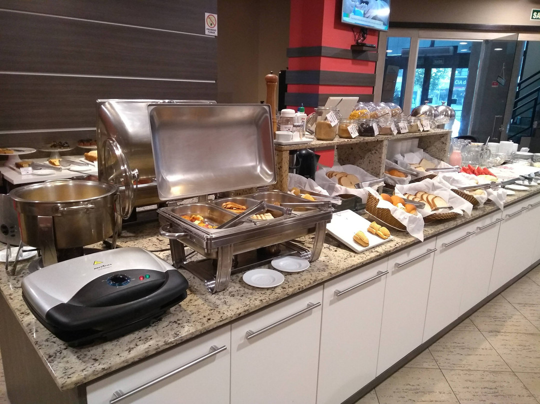 南卡希亚斯天鹅酒店主图