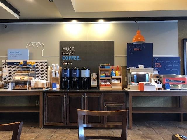 Holiday Inn Express & Suites Ooltewah Springs-chattanooga By IHG-餐饮