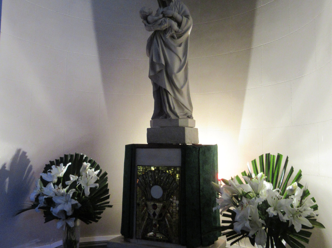 Eglise Saint-Hilaire景点图片