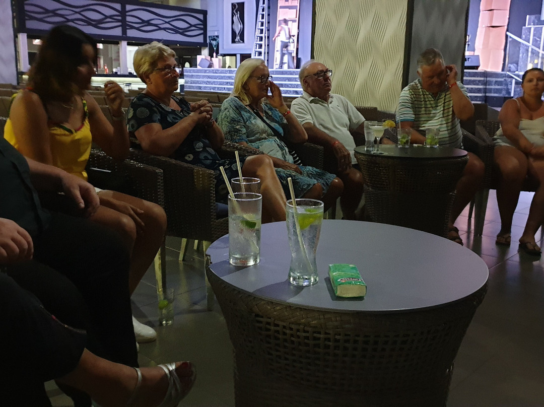 布兰卡海滩悦宜湾酒店主图