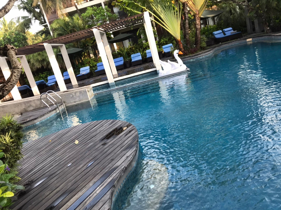 椰子套房酒店主图