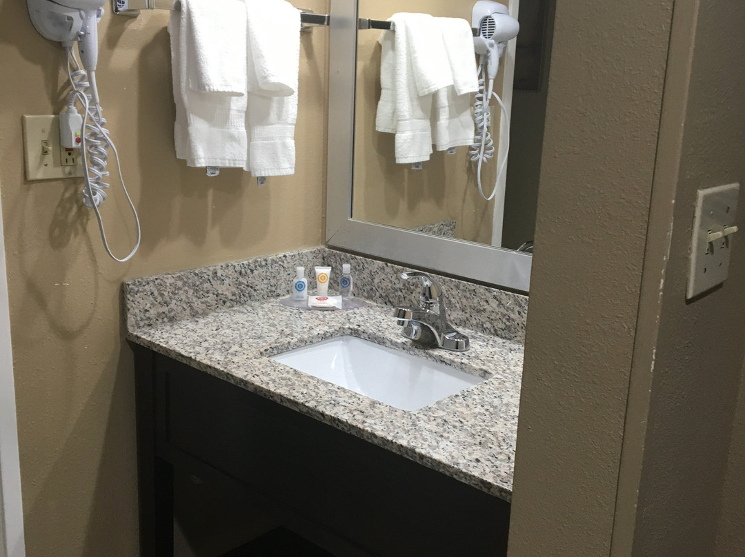 Comfort Suites Concord Mills主图