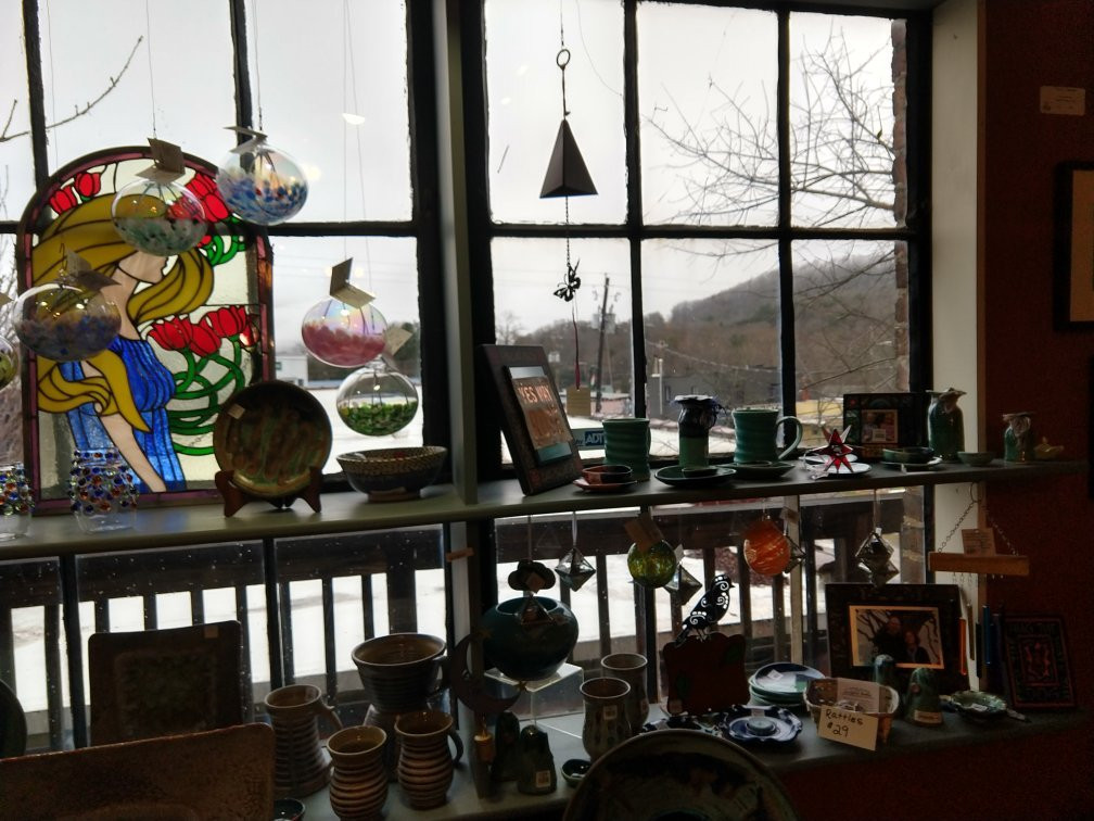 Seven Sisters Gallery景点图片
