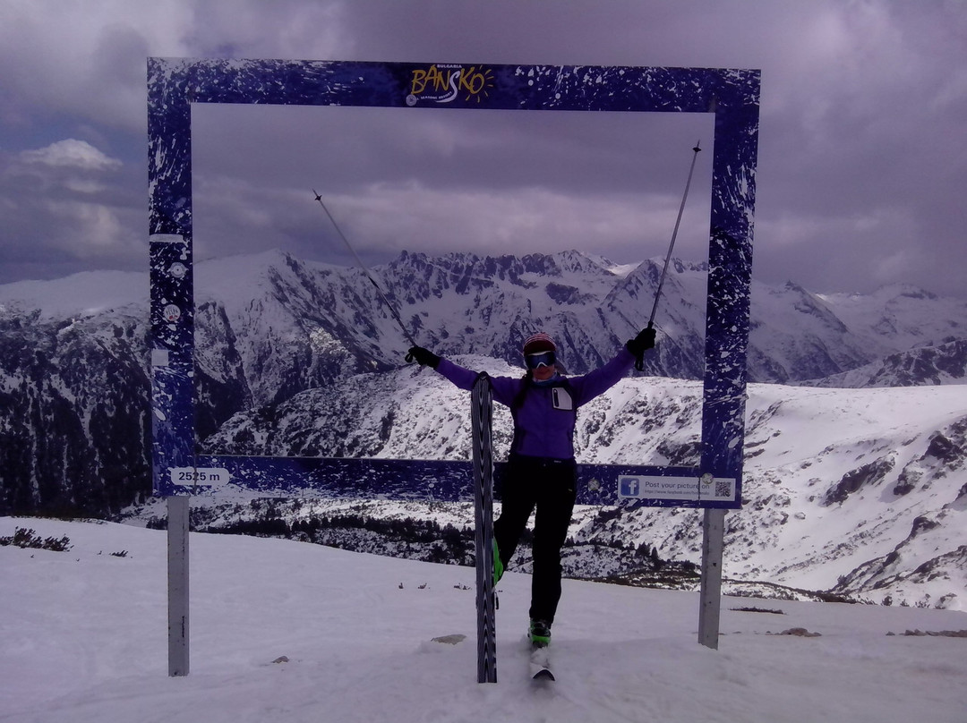 M&G Snow, School & Rental-班斯克必去景点