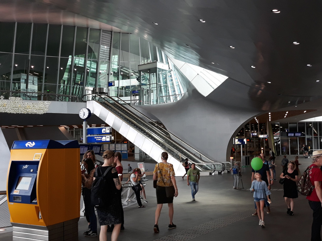 Arnhem Central Station景点图片