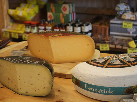 Mlsná myš-米库洛夫必去景点