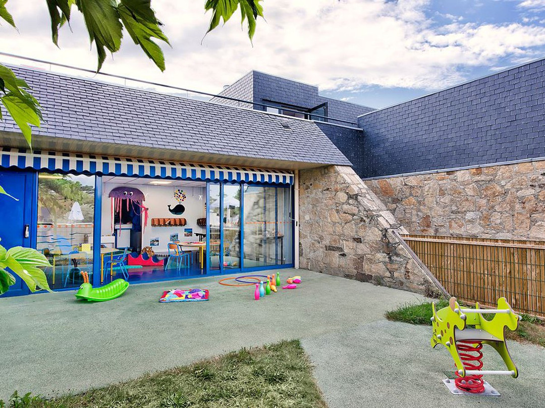 Village club Kerlannic主图