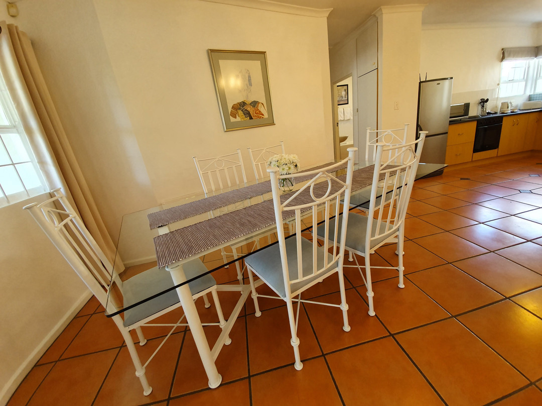 Paradiso Guesthouse & Self Catering Cottage主图