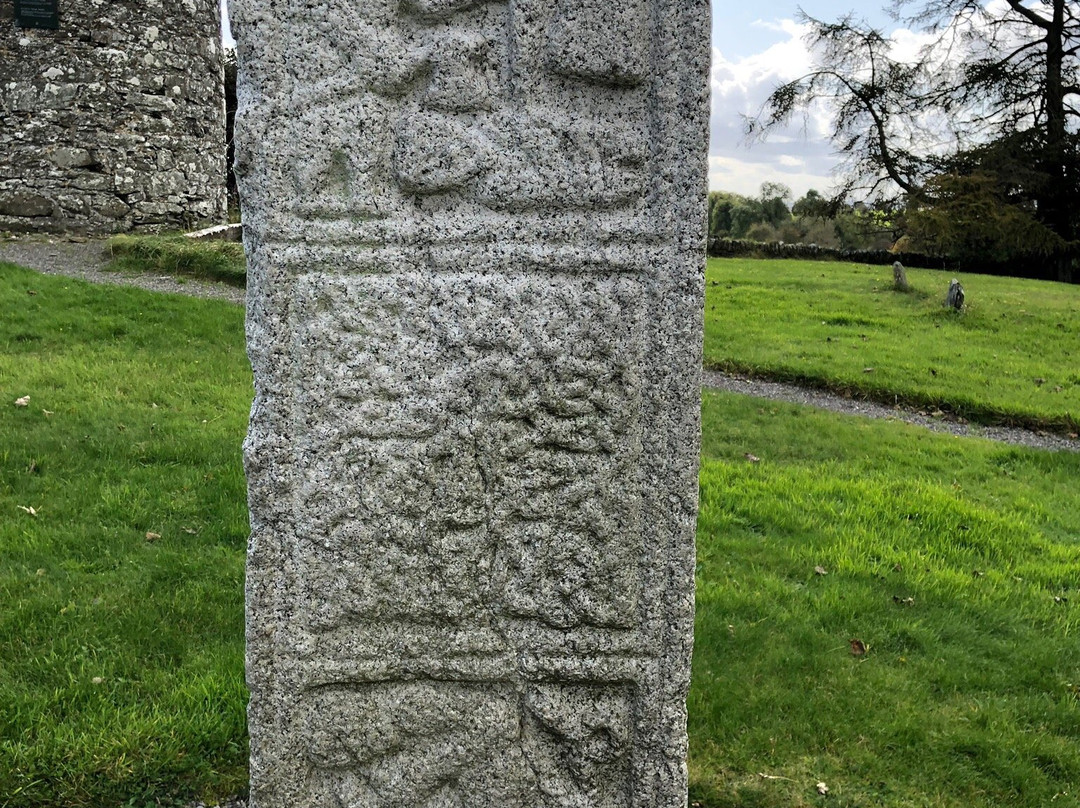 Old Kilcullen Round Tower and High Cross-Kilcullen必去景点