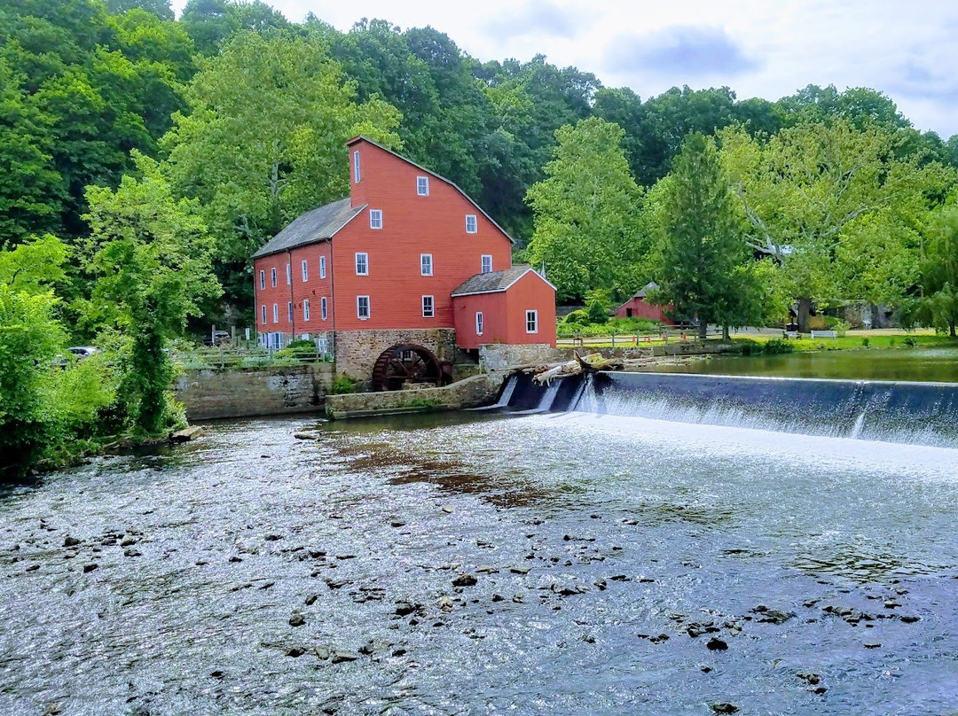 Red Mill Museum Village景点图片