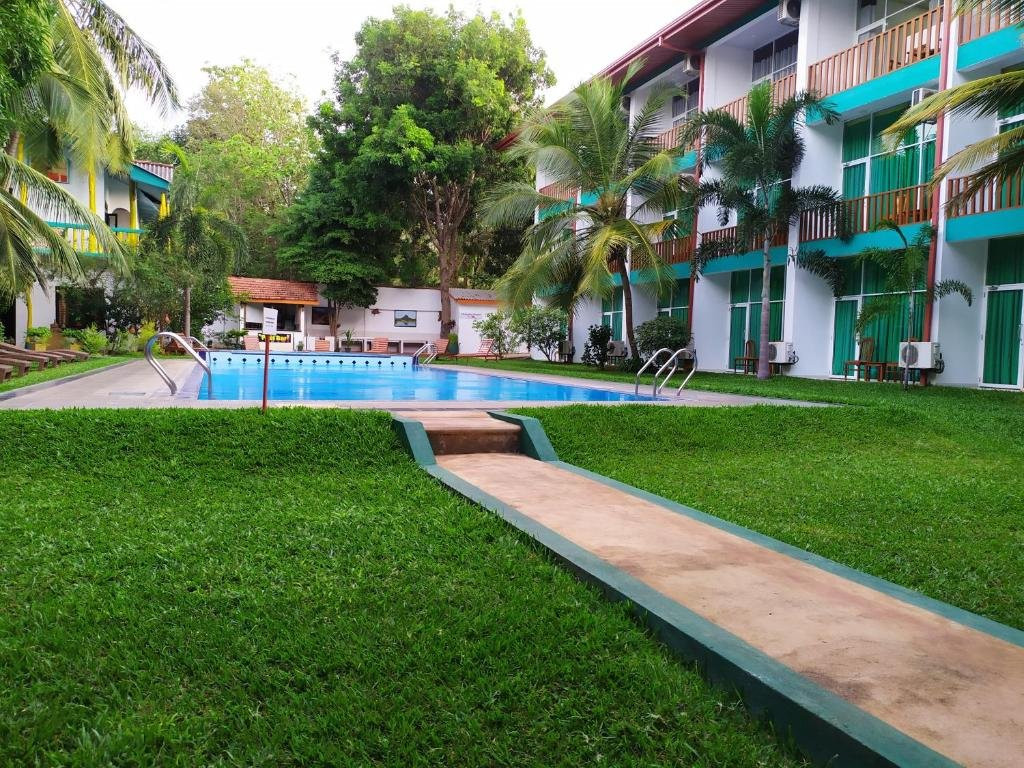 Acme Grand Hotel
