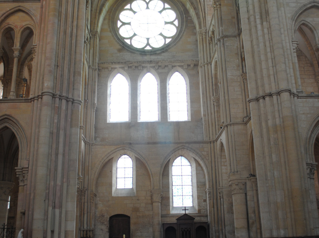 Abbatiale Notre Dame de Mouzon