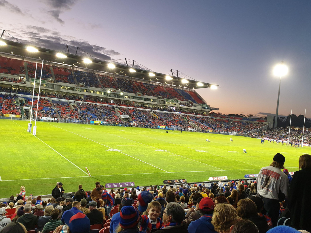 Port Bus-麦克夸利港必去景点