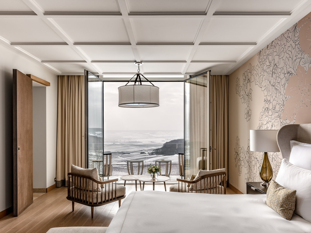 Royal Champagne Hotel & Spa主图